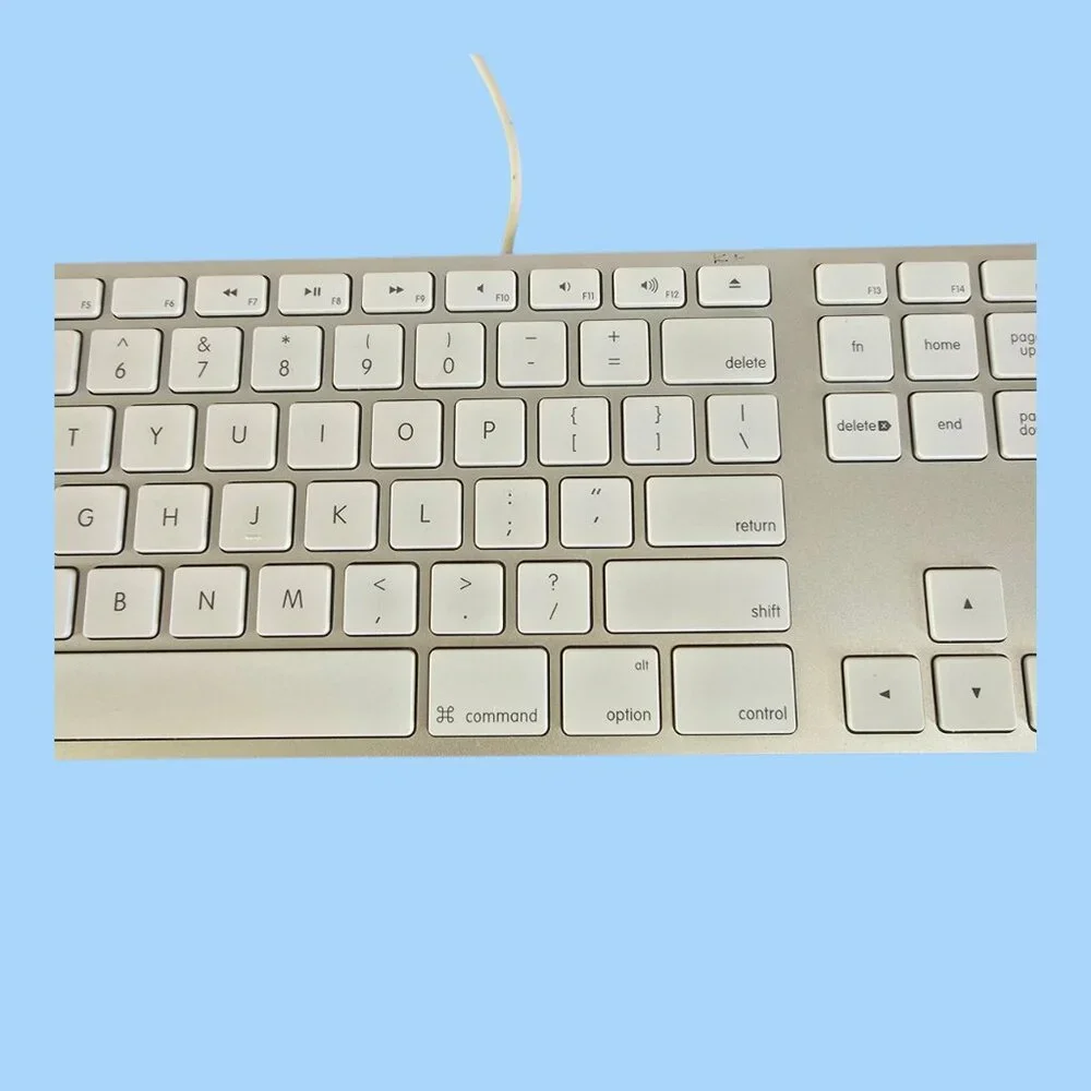 Apple A1243 Wired USB Keyboard Aluminum w/ Numeric Keypad TESTED & WORKS!